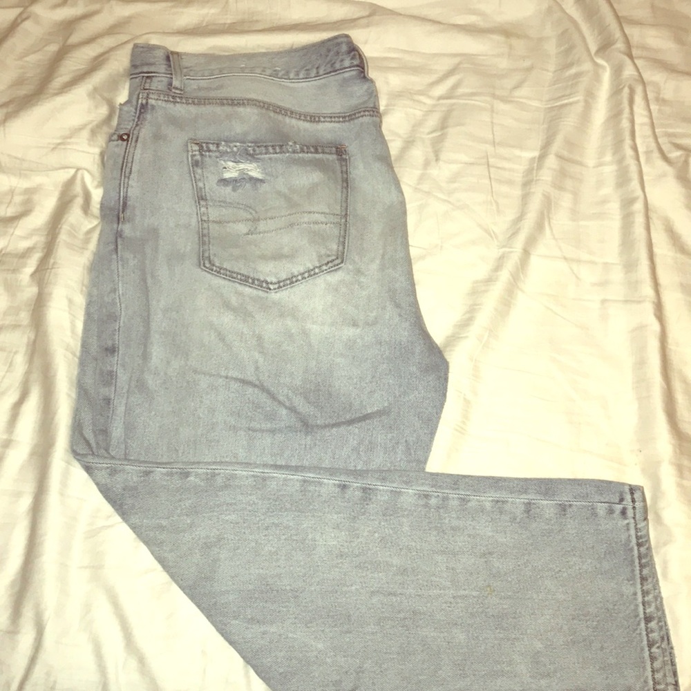 Never worn pair of Light wash Mom Jeans